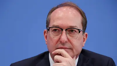 El ministro del Interior alemán busca un acuerdo con los talibanes para deportar migrantes El ministro del Interior alemán busca un acuerdo con los talibanes para deportar migrantes