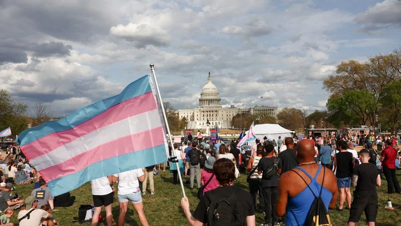 La Corte Suprema de EEUU entra en una guerra cultural por los derechos de las personas trans