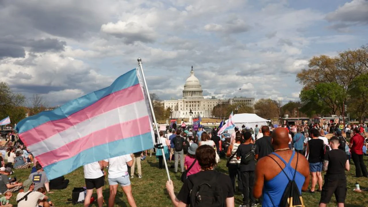 La Corte Suprema de EEUU entra en una guerra cultural por los derechos de las personas trans
