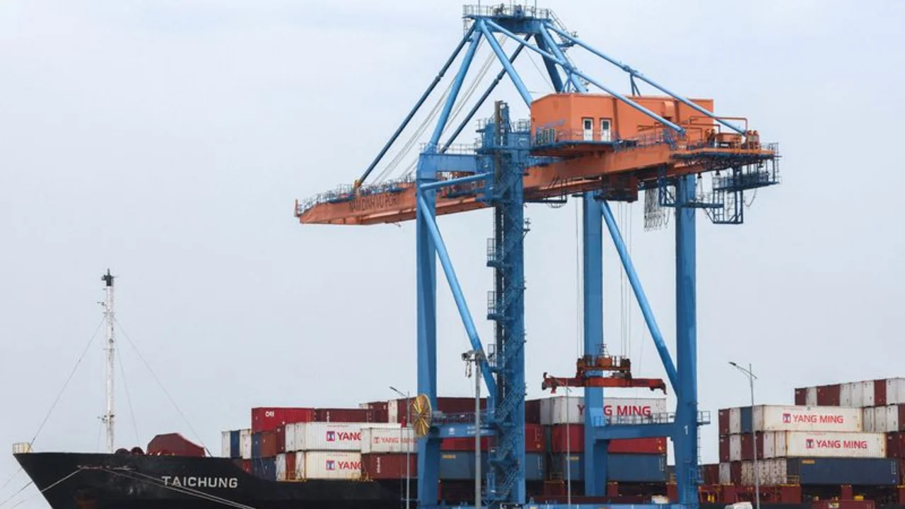 Vietnam ve el pacto con EEUU como un impulso para las empresas