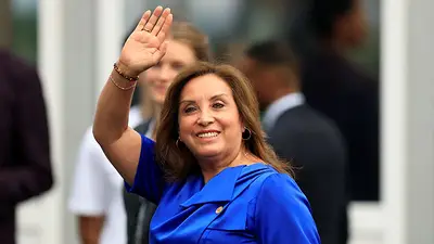 "Una lisura": peruanos, indignados por decisión de presidenta Boluarte de duplicar su sueldo "Una lisura": peruanos, indignados por decisión de presidenta Boluarte de duplicar su sueldo