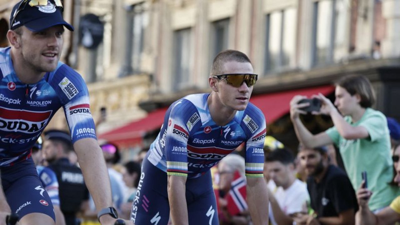 Todos temen las caídas en la semana inaugural del Tour, según Evenepoel
