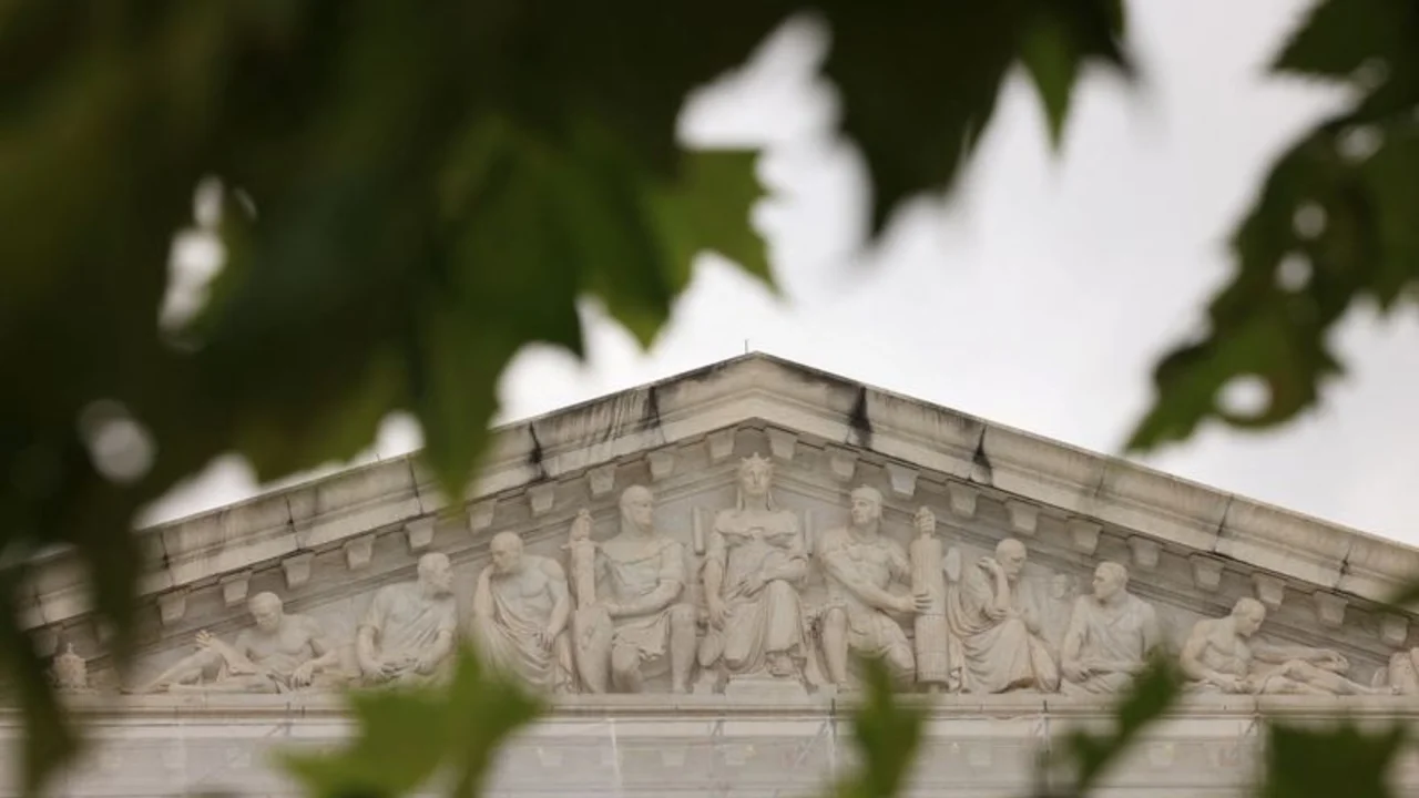 Corte Suprema de EEUU se pone del lado de Trump en su intento de deportar migrantes a Sudán del Sur