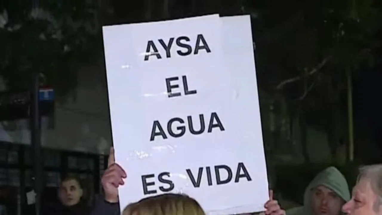aysa protesta