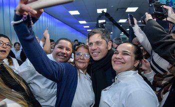Programa Puentes: Kicillof entregó diplomas a egresados bonaerenses | Centro universitario