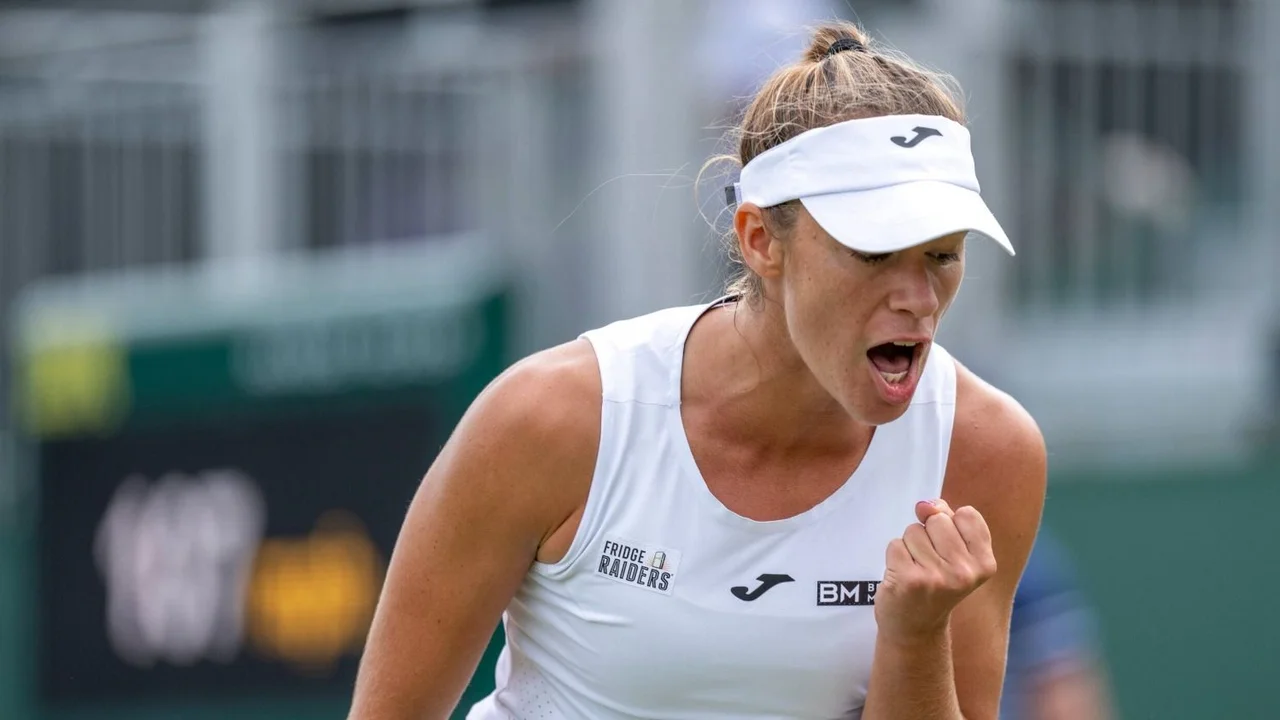 Histórico triunfo de Solana Sierra en Wimbledon: festeja el tenis argentino