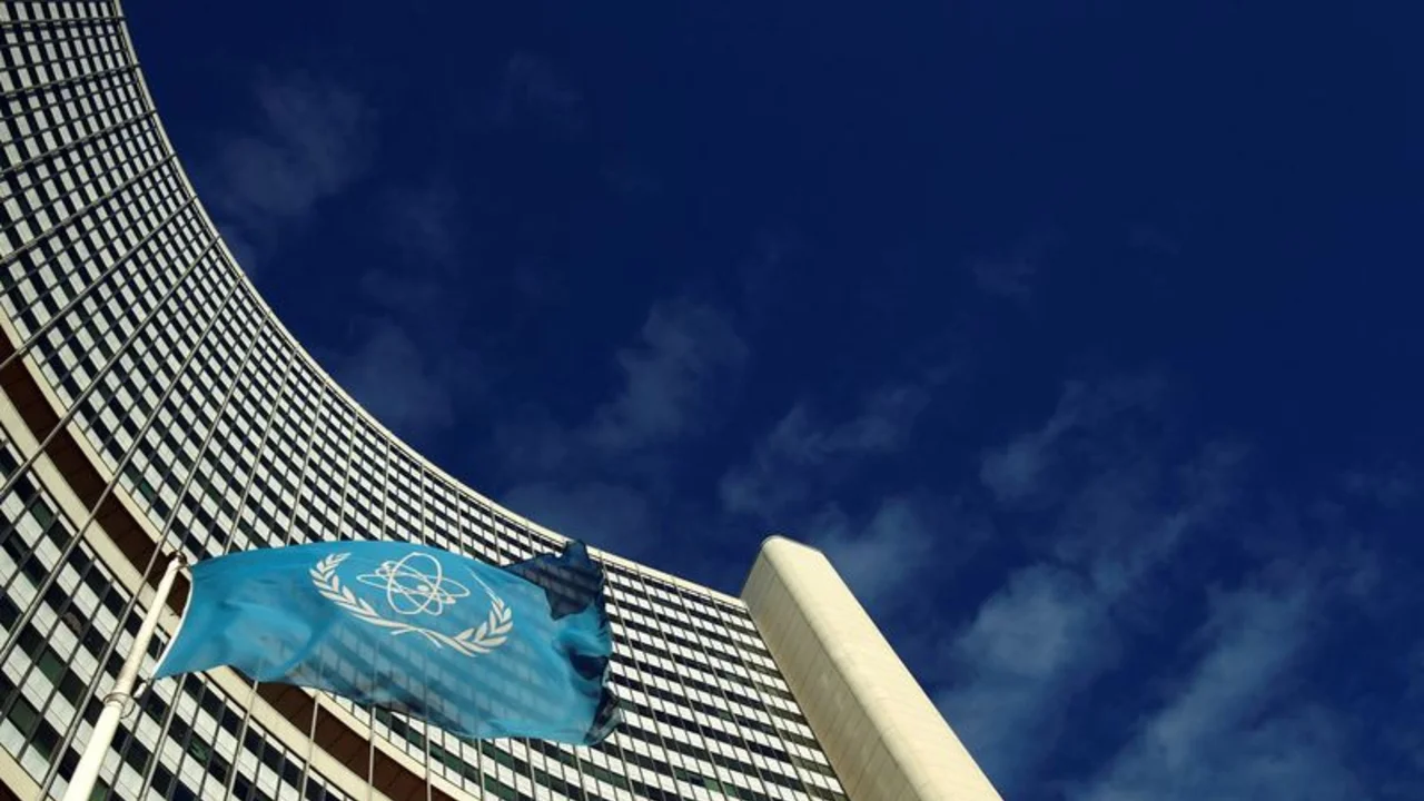 OIEA retira a sus inspectores de Irán mientras se prolonga conflicto sobre acceso a instalaciones