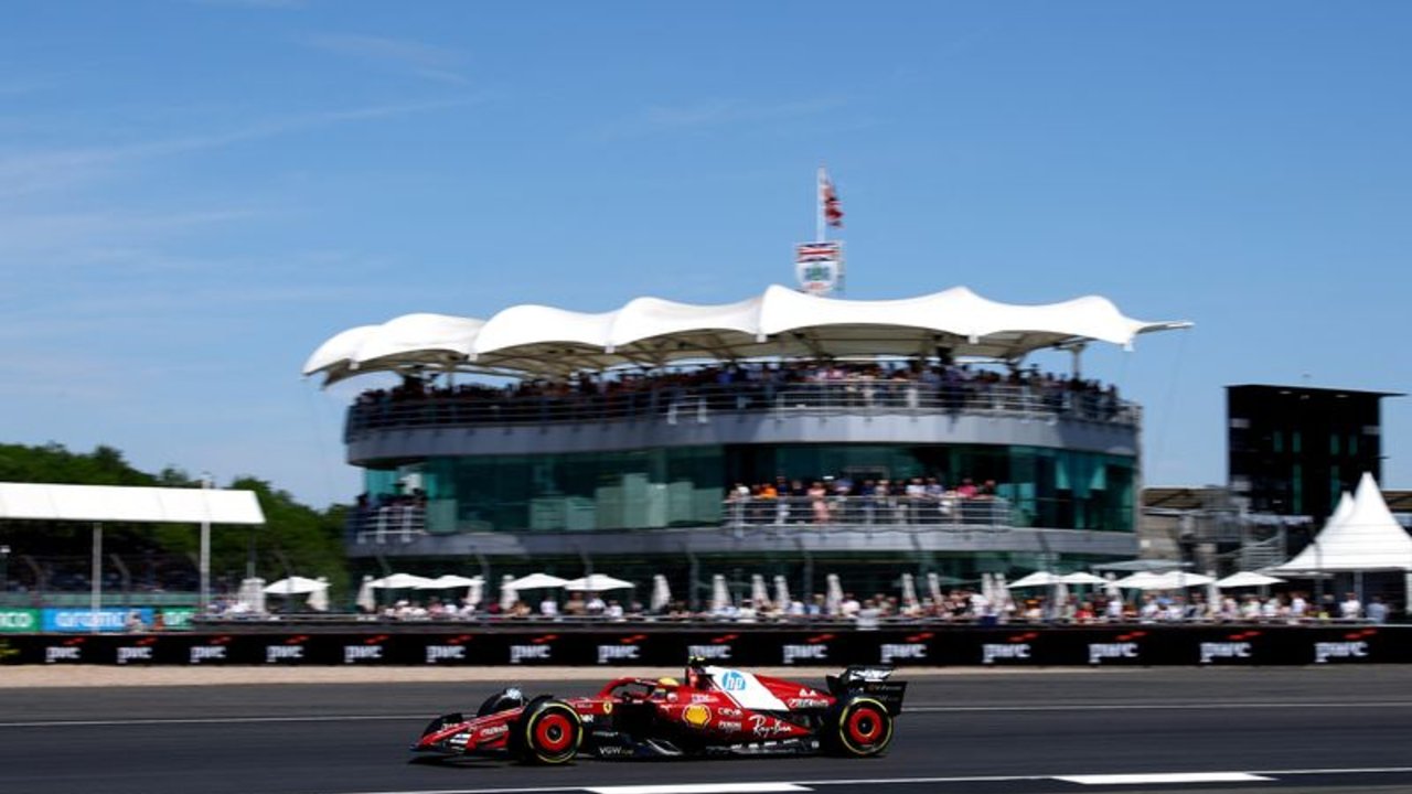 Hamilton es el más rápido en los primeros entrenamientos en Silverstone, seguido por Norris