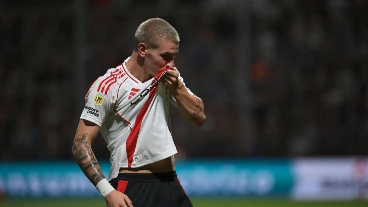 El desgarrador posteo de Mastantuono en las redes para despedirse de River: "Gracias por todo"