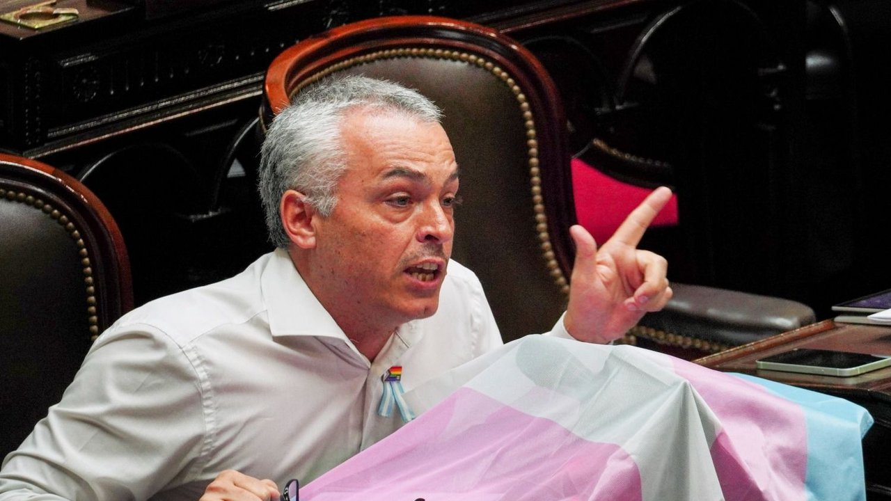 Masivo repudio a las agresiones de El Gordo Dan y militantes de Milei a Paulón