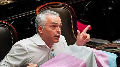 Masivo repudio a las agresiones de El Gordo Dan y militantes de Milei a Paulón Masivo repudio a las agresiones de El Gordo Dan y militantes de Milei a Paulón