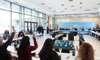 Congreso del PJ bonaerense: arrancó el encuentro para definir alianzas | Elecciones 2025