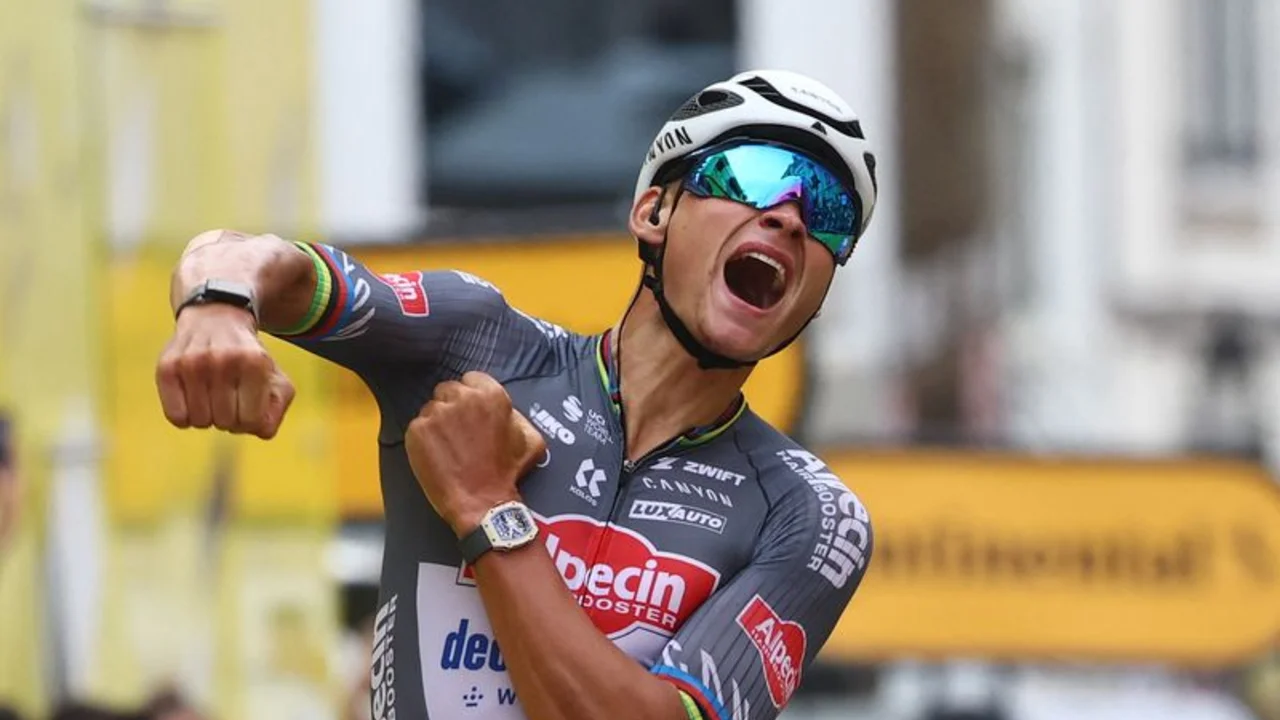 Van der Poel se viste de amarillo tras superar a Pogacar en sprint final de segunda etapa del Tour