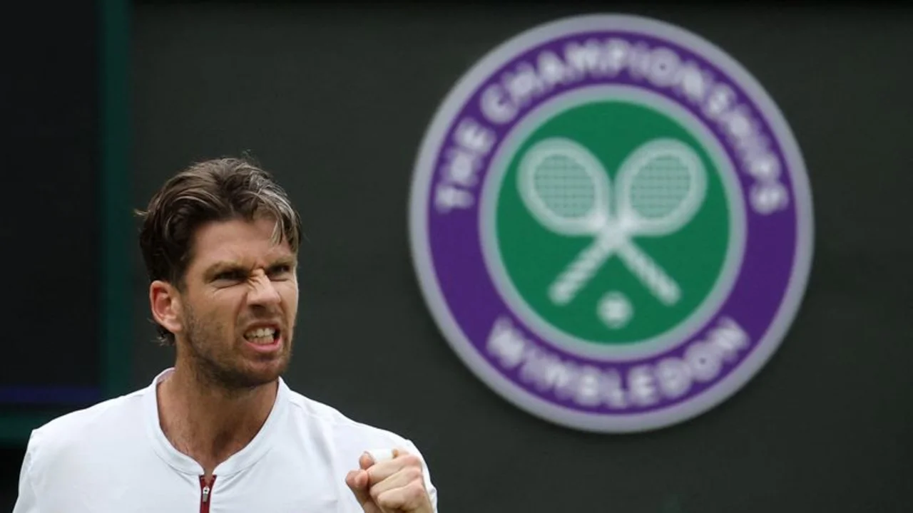 Chileno Jarry cae ante Norrie en maratoniano partido en Wimbledon; Fritz también avanza a cuartos