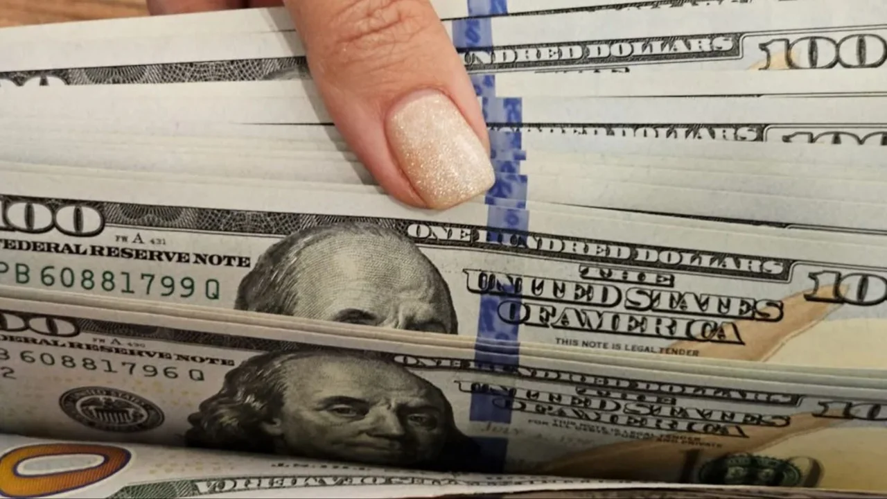 Dólar