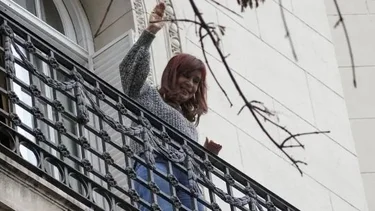 La condena a Cristina Kirchner: la Justicia revisa la prisión domiciliaria de la ex presidenta 