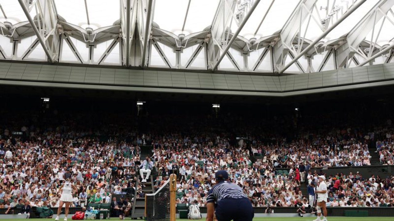 Wimbledon reafirma su fe en la tecnología, mientras juez de silla criticado se toma día de descanso