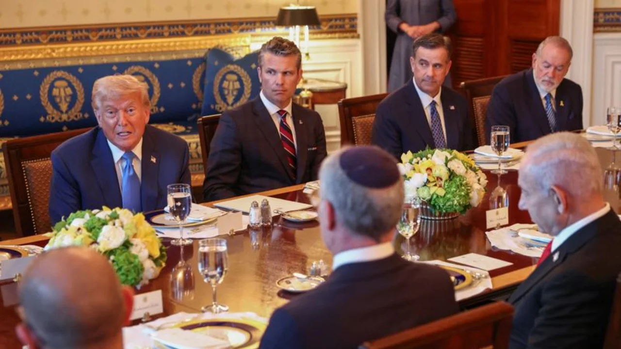 Netanyahu se reúne con Trump en la Casa Blanca mientras Israel y Hamás discuten un alto el fuego