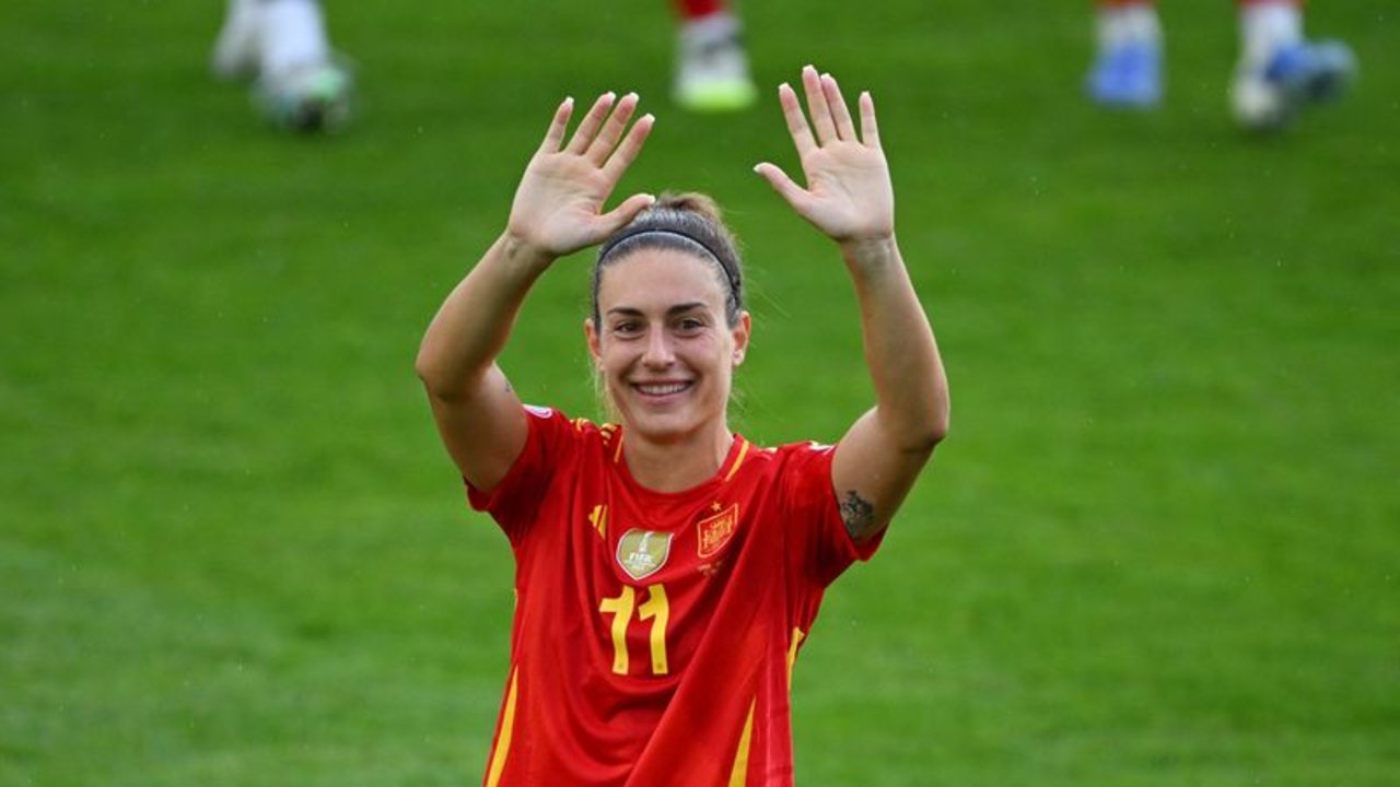 Putellas dice que España va "por buen camino" tras la goleada a Bélgica