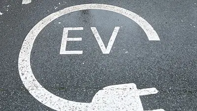 Abandonar el objetivo de la UE de vehículos cero emisiones amenazaría un millón de empleos, según T&E Abandonar el objetivo de la UE de vehículos cero emisiones amenazaría un millón de empleos, según T&E