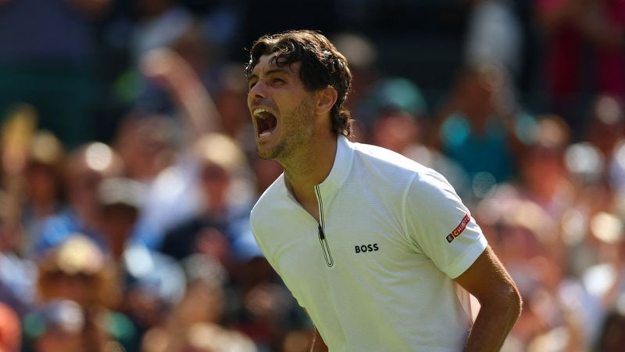 Fritz se mete en semifinales de Wimbledon tras frenar la remontada de Khachanov