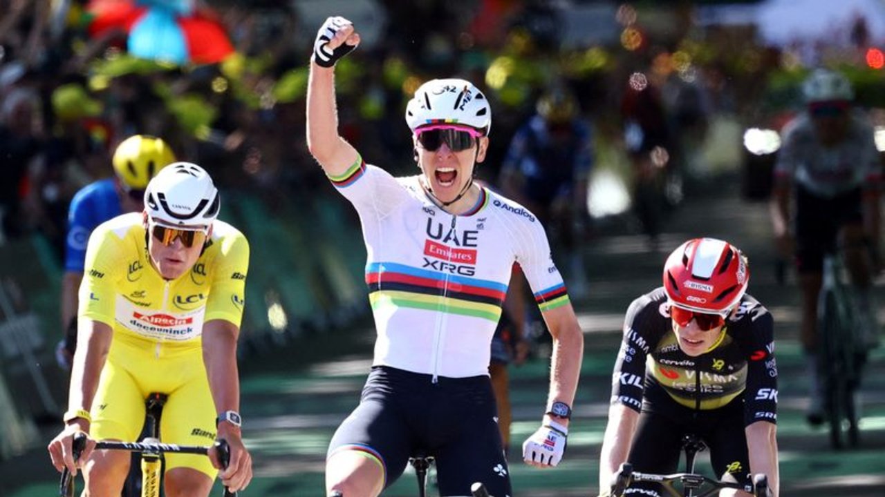 Pogacar se impone a Van der Poel en cuarta etapa del Tour y logra victoria número 100 de su carrera