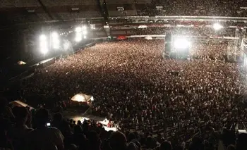 Signo de la crisis: el 40% de los argentinos se endeuda para asistir a shows | Deuda