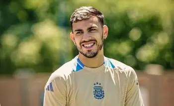 Paredes llegó a Boca: dónde jugará el volante en el esquema de Russo | Boca juniors