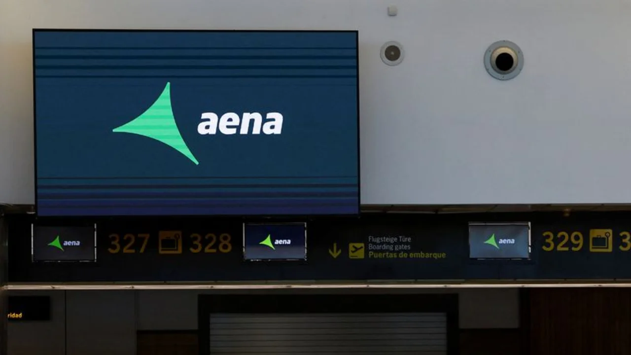 El gestor aeroportuario español Aena pretende subir un 6,5% las tasas el próximo año