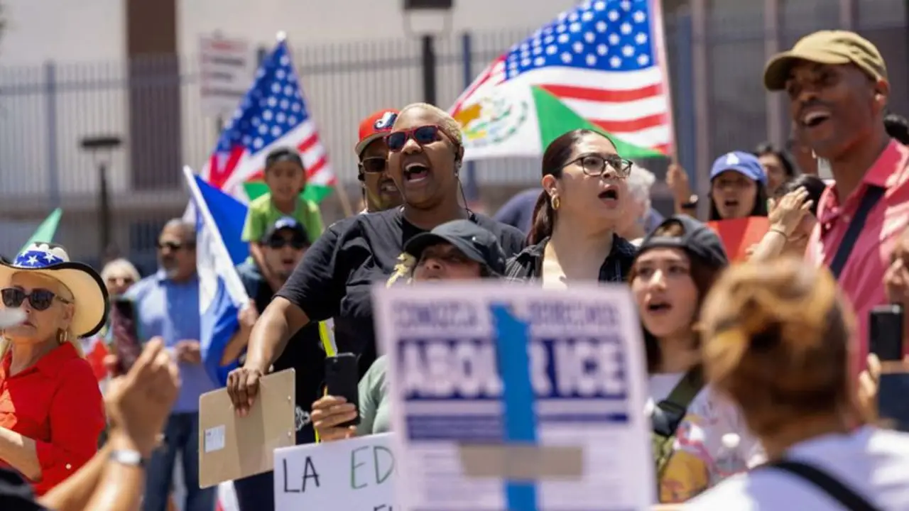 Los Ángeles se une a demanda contra las redadas migratorias de Trump