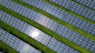 La energía solar encabeza la combinación energética de la UE por primera vez en junio, según Ember La energía solar encabeza la combinación energética de la UE por primera vez en junio, según Ember