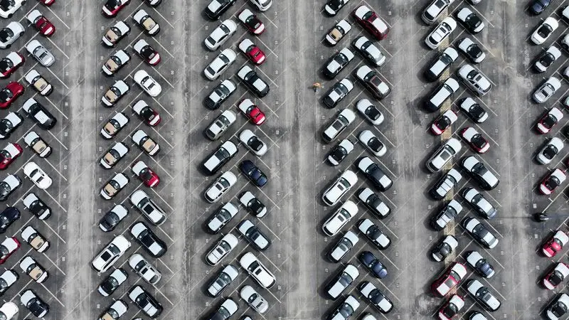 Cuotas de importación de coches y créditos a la exportación están en la mesa de negociaciones UE-EEUU
