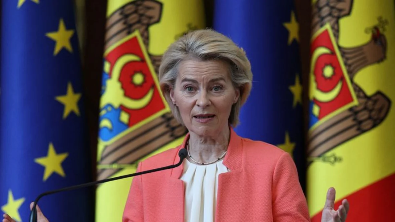 Von der Leyen supera la moción de confianza del Parlamento Europeo