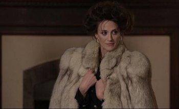 Quién hace de María Julia Alsogaray en la serie de Carlos Menem | Prime video