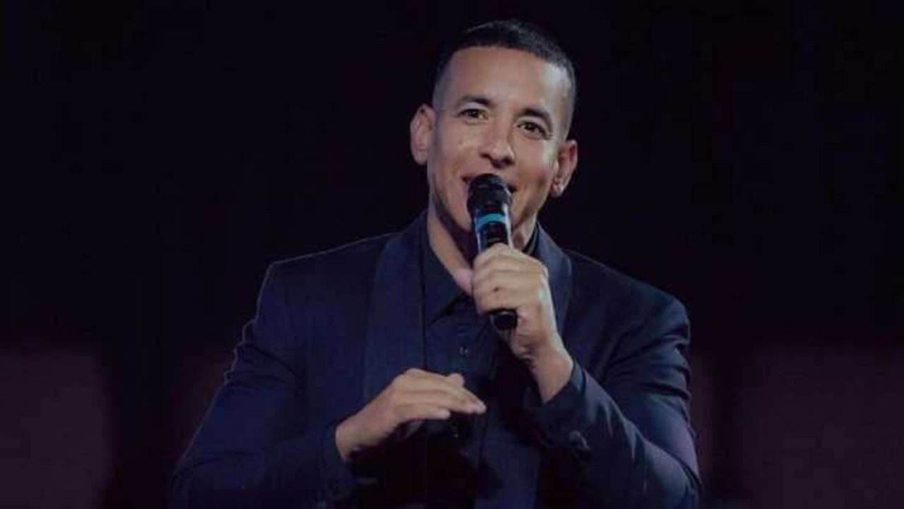 Daddy Yankee predicando