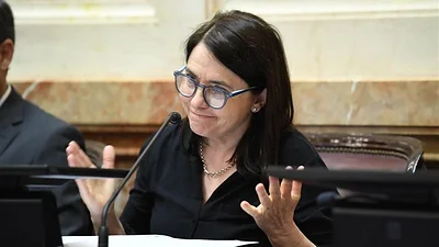 El patético argumento de una senadora contra el aumento a los jubilados: "Salió en el diario" El patético argumento de una senadora contra el aumento a los jubilados: "Salió en el diario"