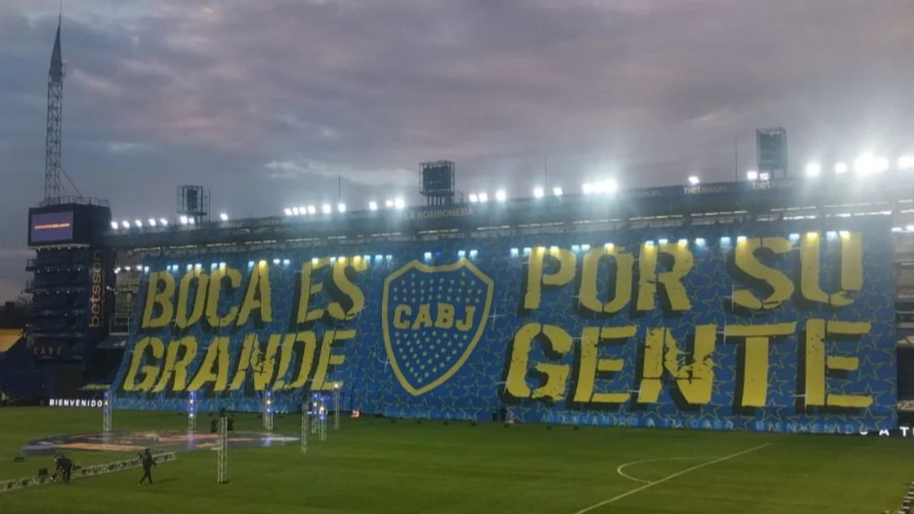 Presentaron a Paredes en Boca: cancha llena y repleta de familias