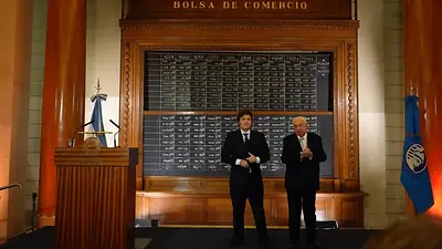 Entre risas, Milei ratificó el veto y atacó a senadores y gobernadores: "Acto de desesperación" Entre risas, Milei ratificó el veto y atacó a senadores y gobernadores: "Acto de desesperación"