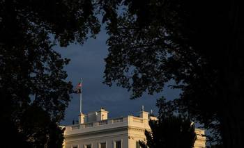 La Casa Blanca revisa los planes de despidos federales masivos y pretende actuar con rapidez | Eeuu