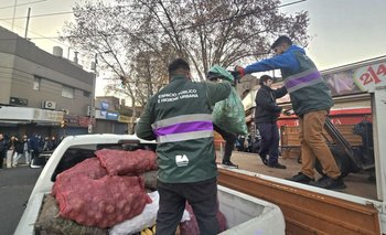 Desalojaron a cientos de manteros en Liniers con un operativo policial | Ciudad de buenos aires