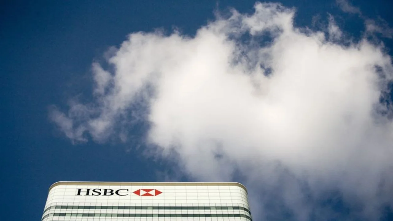 HSBC se une a los bancos estadounidenses que abandonan la coalición climática del sector