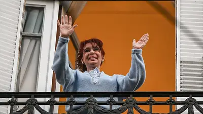 Cristina Kirchner cruzó a Milei por el dólar: "Le echás la culpa a la amiga de Videla, cobarde" Cristina Kirchner cruzó a Milei por el dólar: "Le echás la culpa a la amiga de Videla, cobarde"