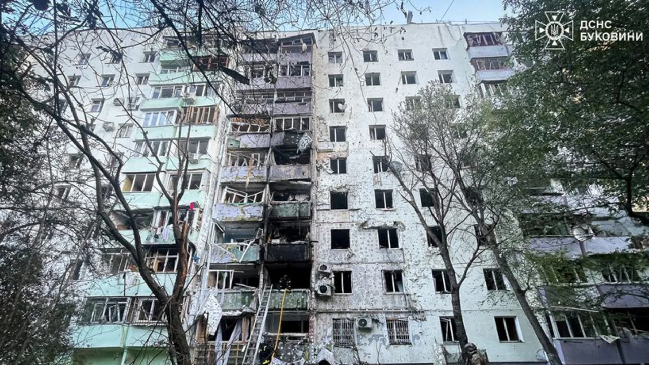 Rusia ataca el oeste de Ucrania con drones y misiles, mata a dos personas