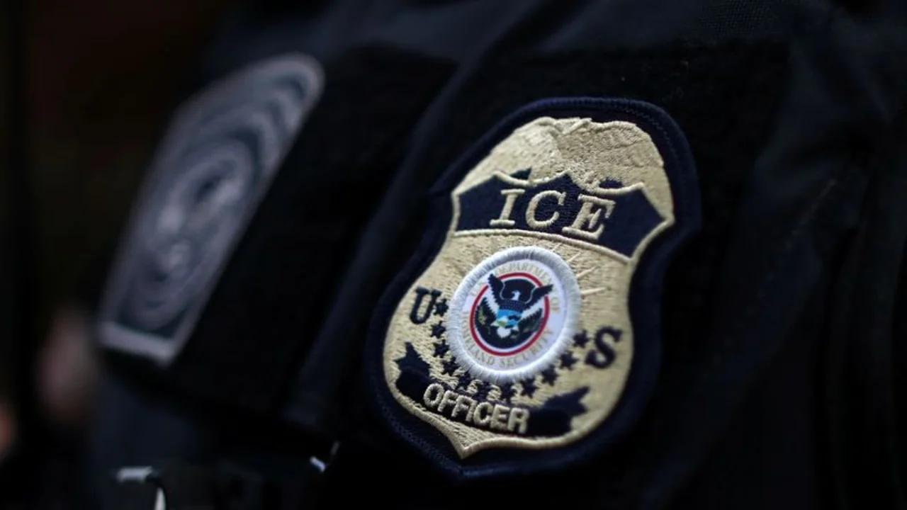 El ICE podrá deportar a inmigrantes a países distintos del suyo con seis horas de aviso: memorando
