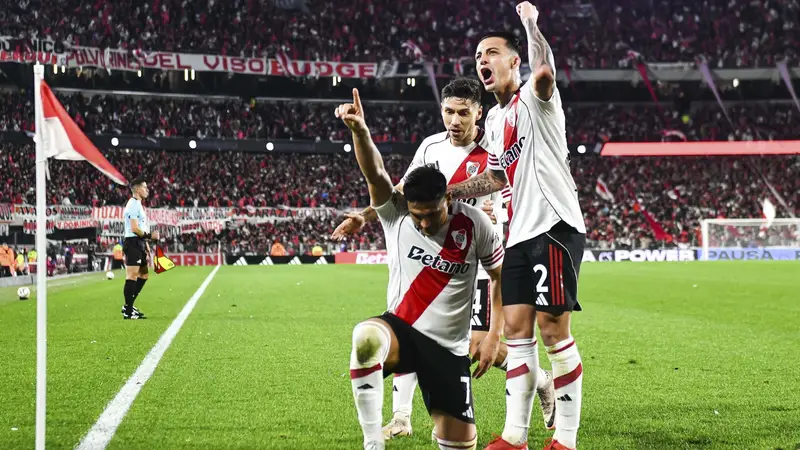 River venció a Platense con un debut goleador de Maxi Salas