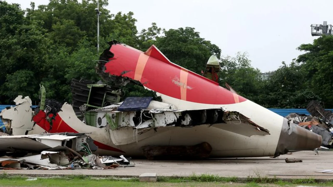 La investigación del accidente de Air India dista mucho de haber concluido, según su CEO