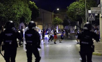 Un ataque a manos de migrantes desató una ola de violencia racista en España | España