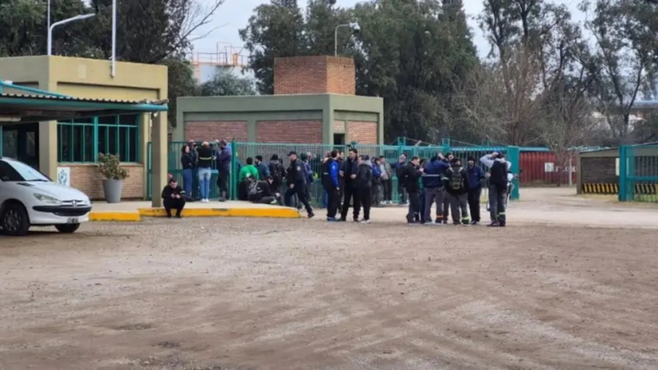 Trabajadores de Petroquímica Río Tercero. 