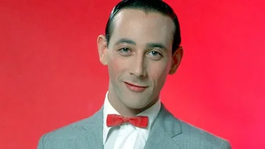 Fue un rey de la comedia, lo acusaron de pedofilia y murió en el olvido: HBO Max estrenó el documental sobre Paul Reubens