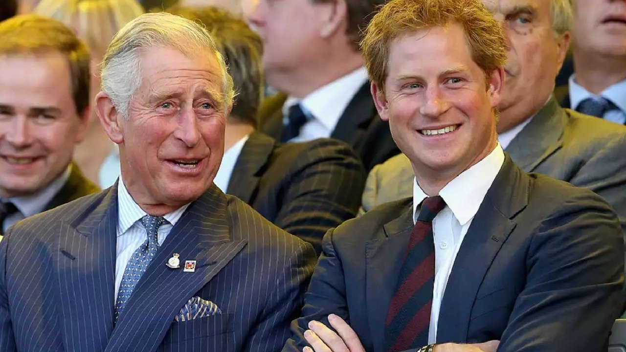Rey Carlos y Príncipe Harry